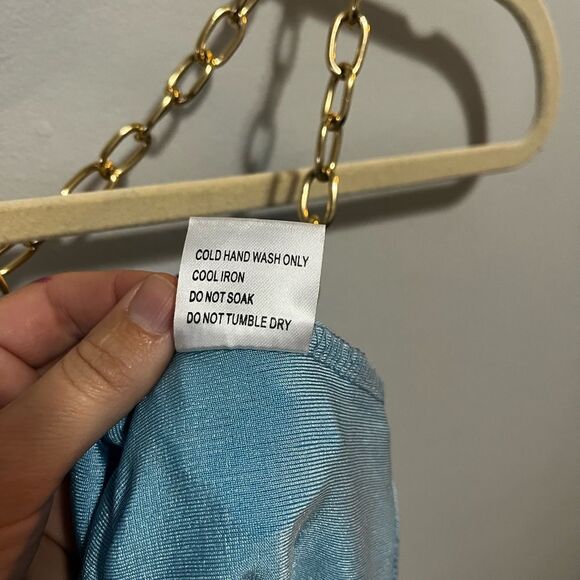 Princess Polly Shimmer Blue Gold Chain Bralette Tank 2 - Picture 5 of 6